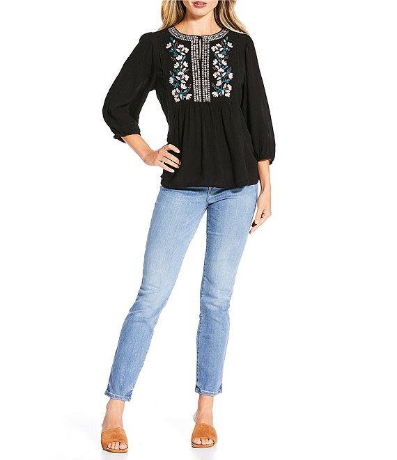 Nurture Petite Size 3/4 Sleeve Keyhole Neck Embroidered Lace Square Yoke Top Product Image