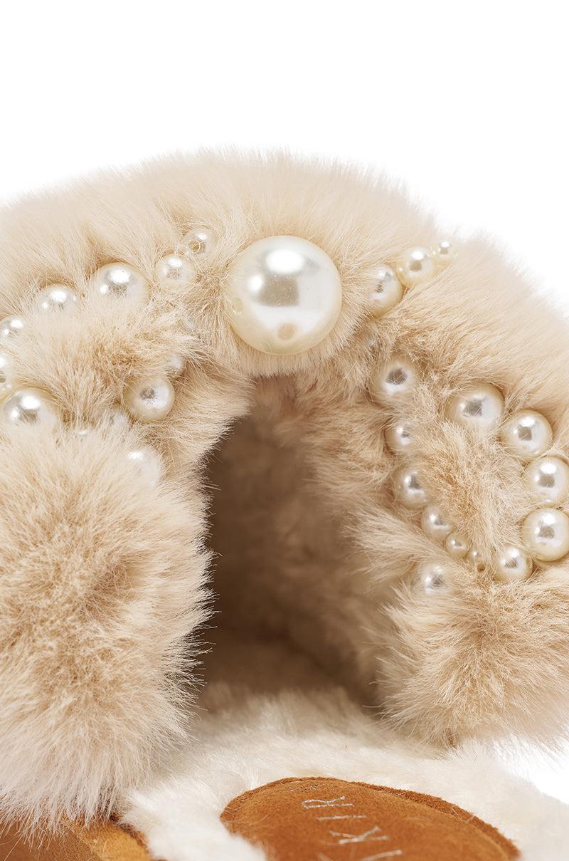 AKIRA BOONE CAMEL SLIPPER WITH PEARLS Product Image