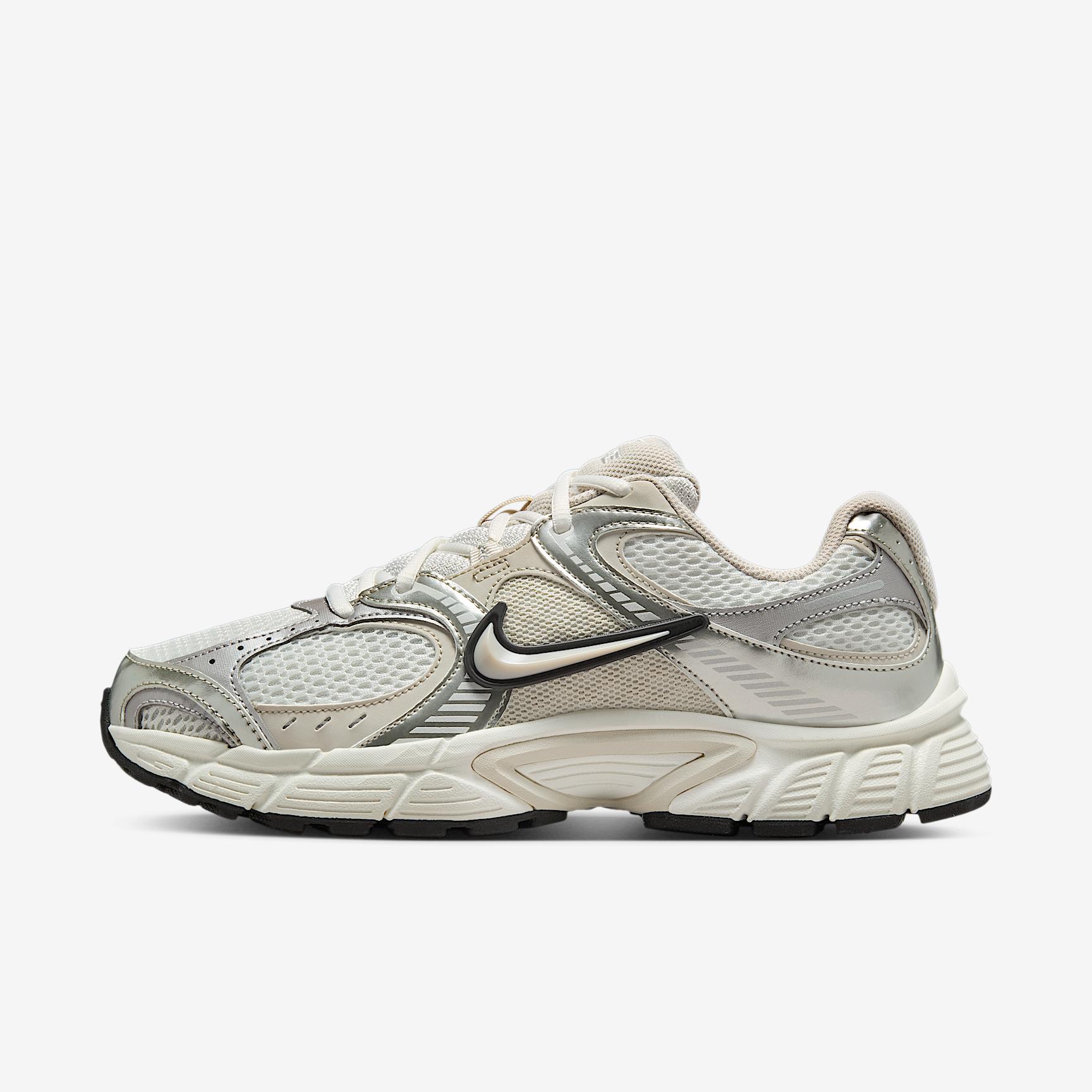Nike Womens V5 RNR Shoes with Reflective Accents | HQ7901-107 Product Image