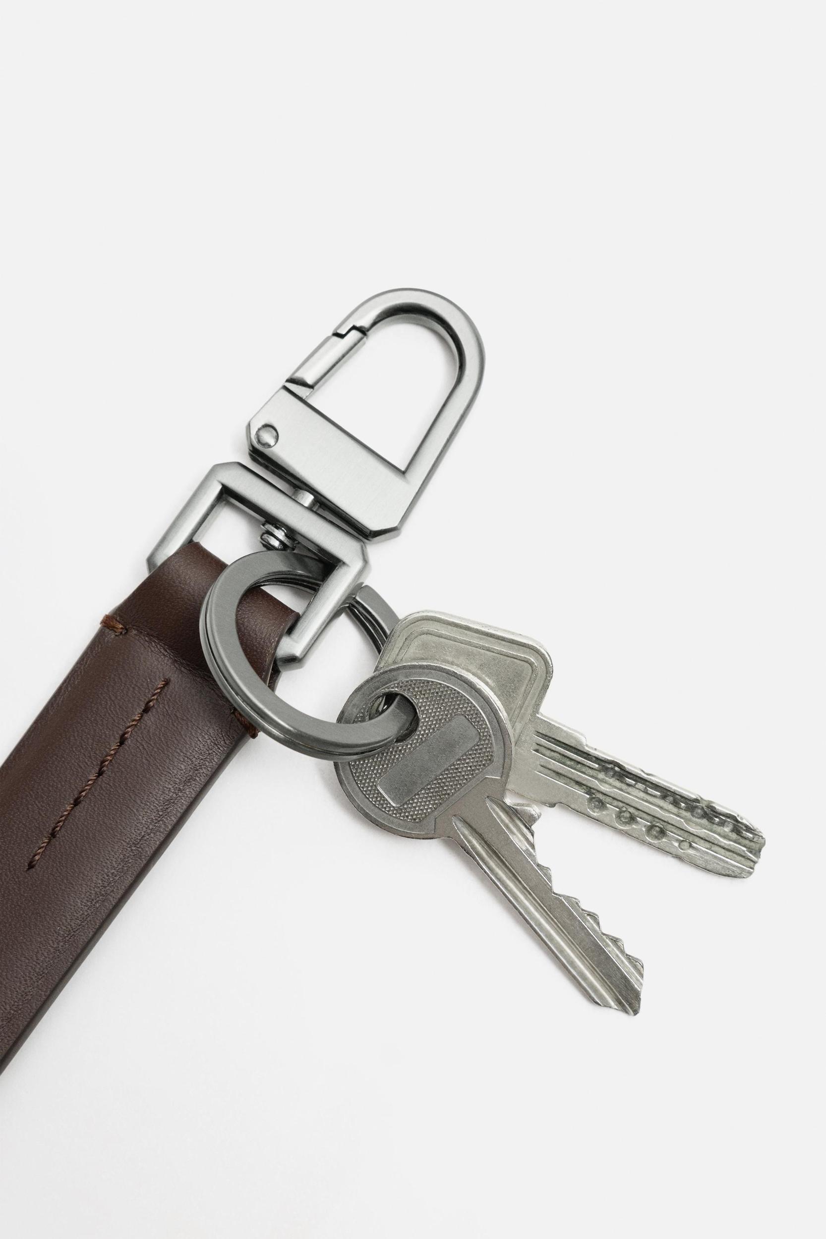 LEATHER KEYCHAIN Product Image