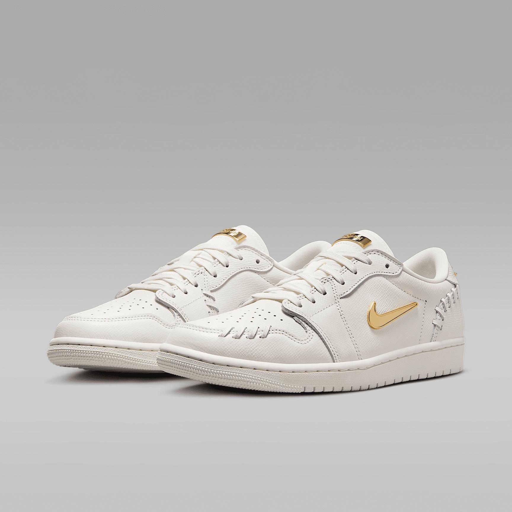 Air Jordan 1 Low Method of Make Women's Shoes Product Image