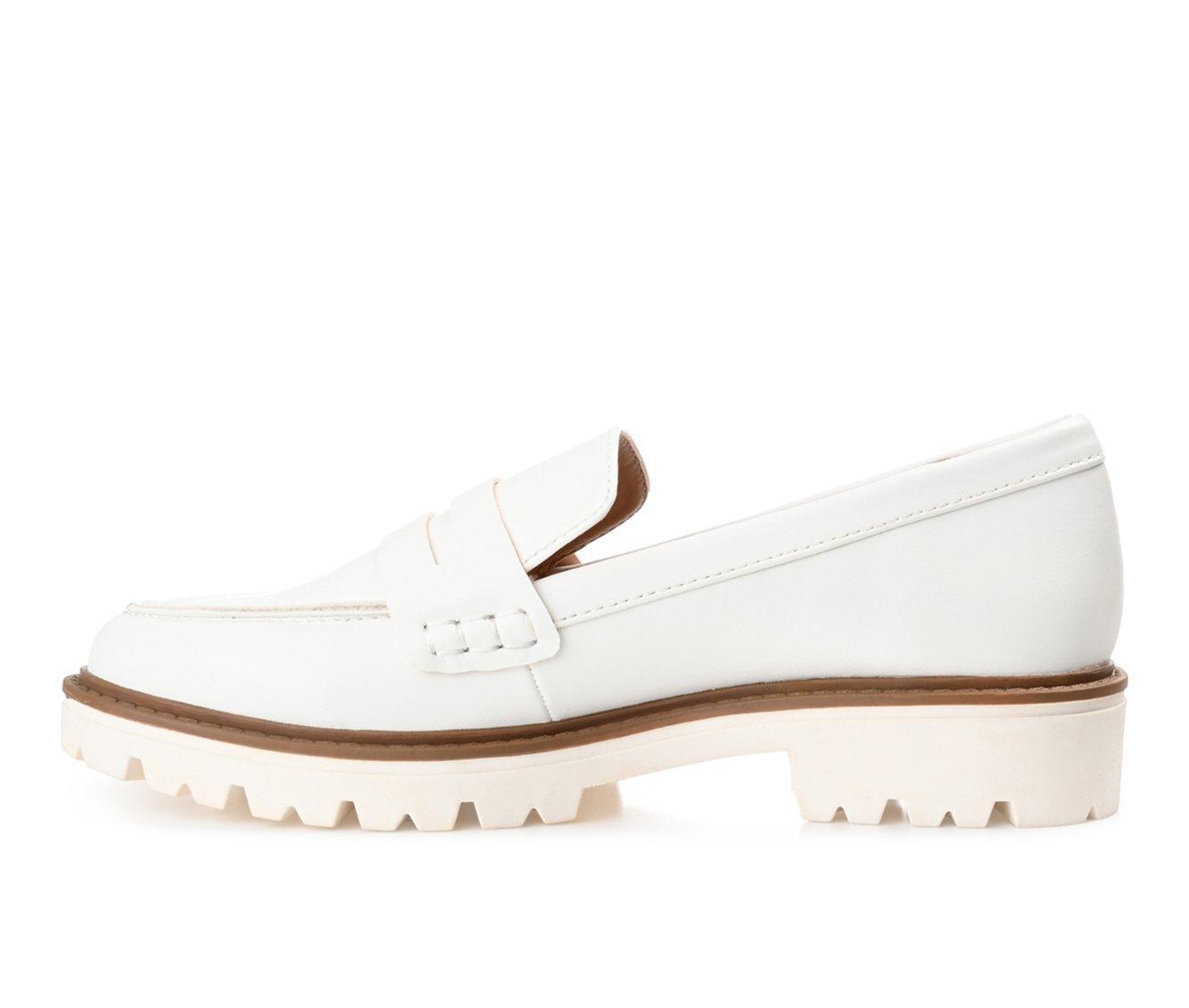 Women's Journee Collection Kenly Lugged Loafers Product Image