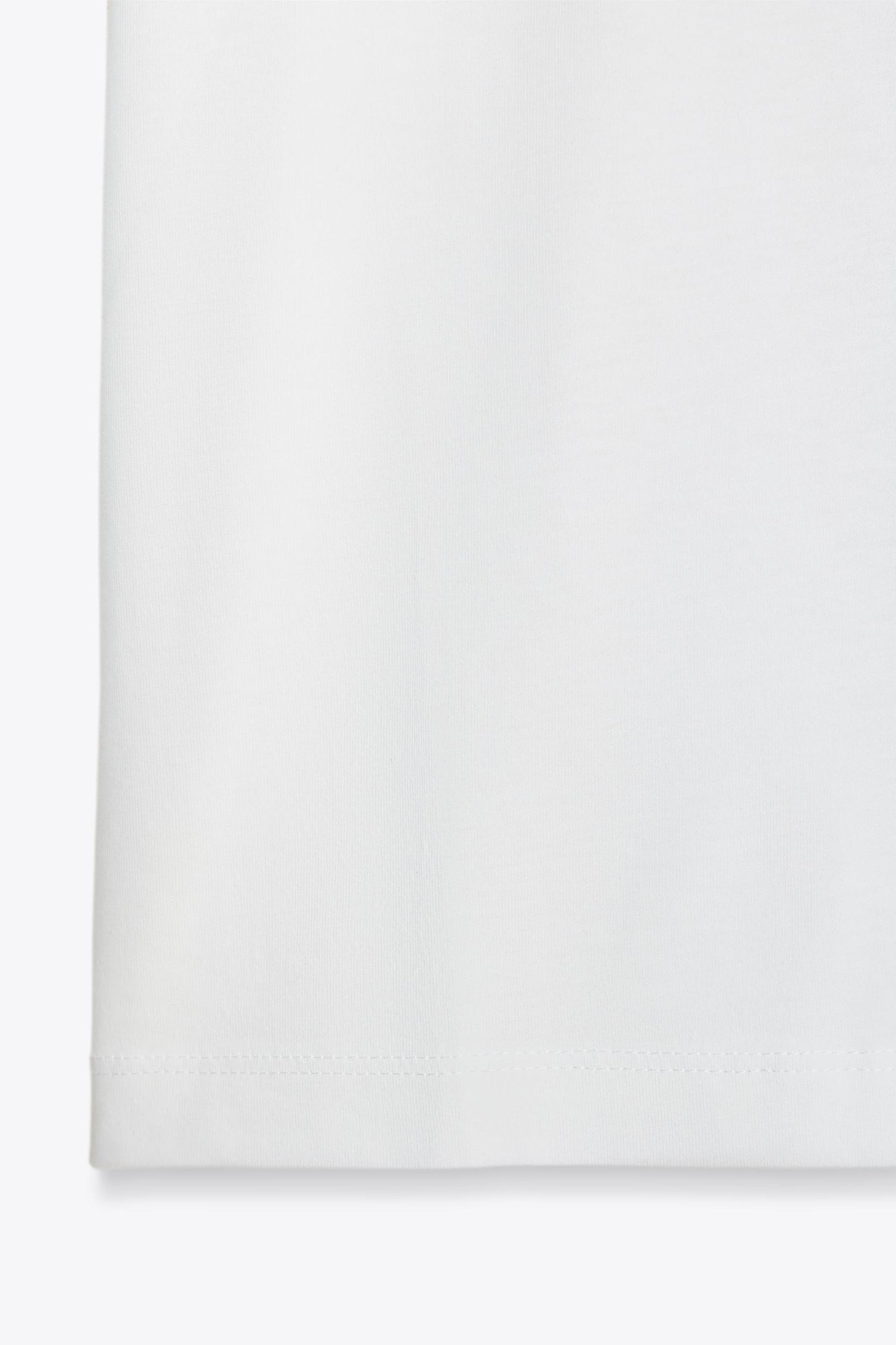 OVERSIZED TEXT T-SHIRT Product Image