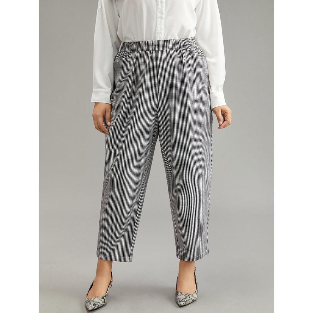 Plus Size Gingham Elastic Waist Pocket Pants Women Black At the Office Straight Leg High Rise Office Pants BloomChic 28/5X Product Image