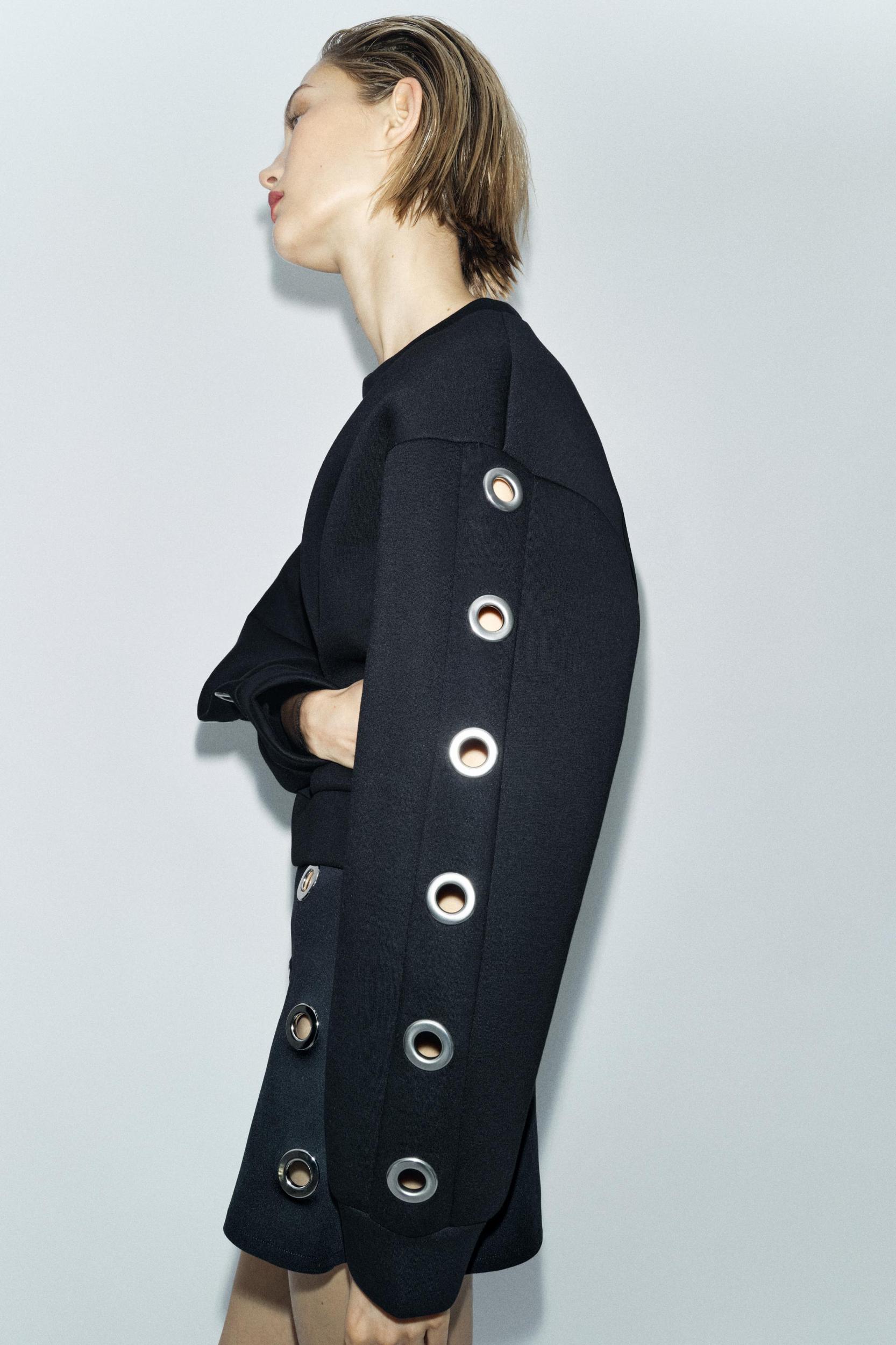 SHORT SKIRT Product Image