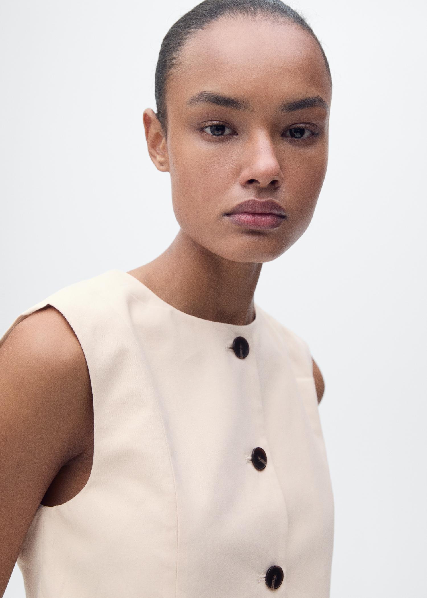 Cotton crop top with buttons - Women | MANGO USA Product Image