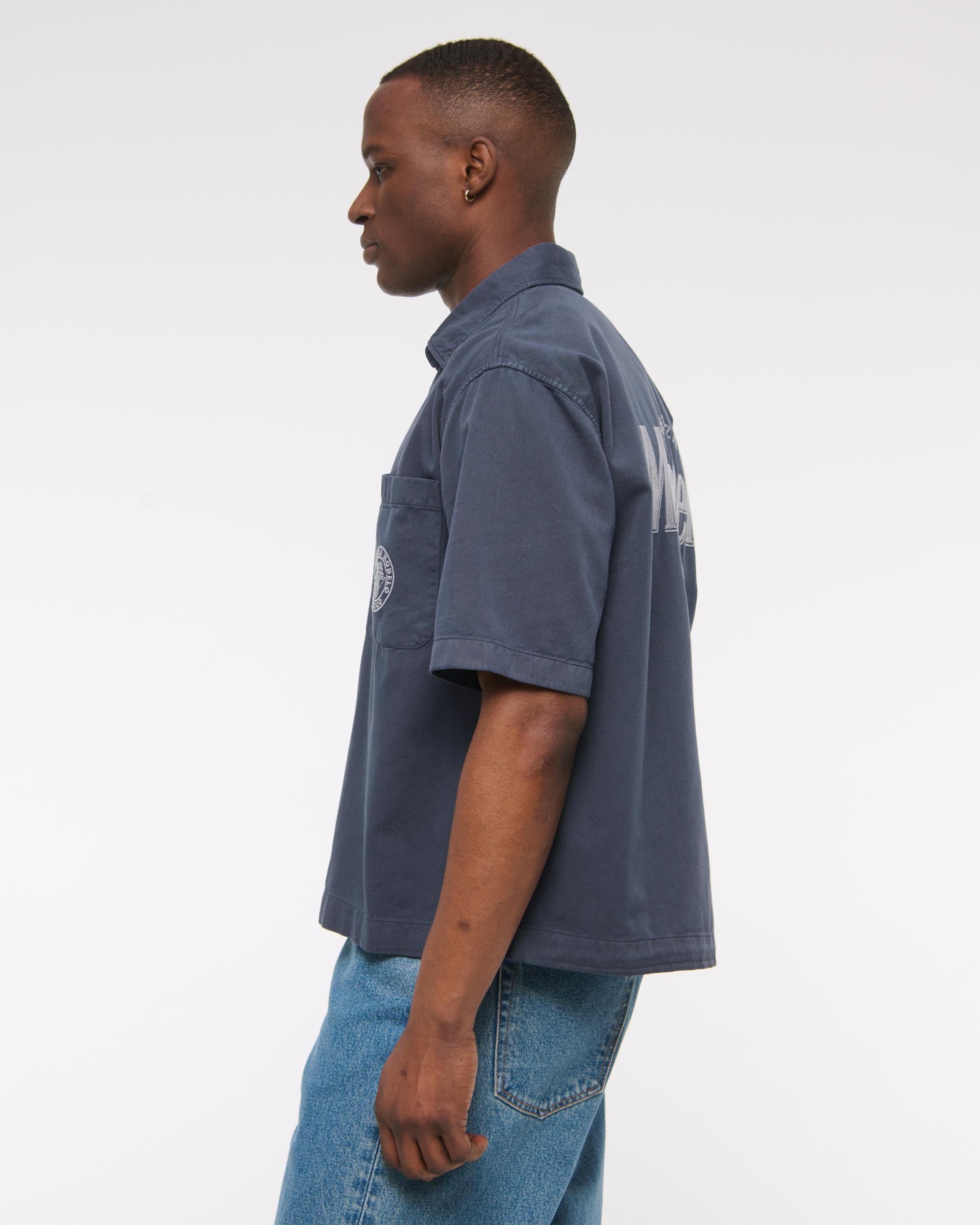 Short-Sleeve Cropped Modelo Workwear Button-Up Shirt Product Image