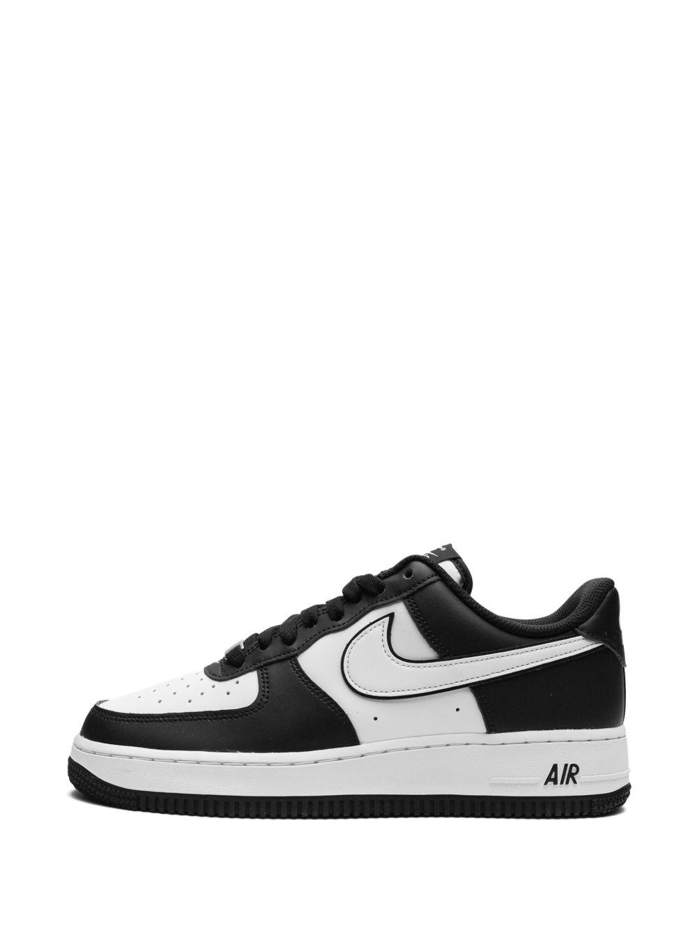 Air Force 1 &apos;07 sneakers Product Image