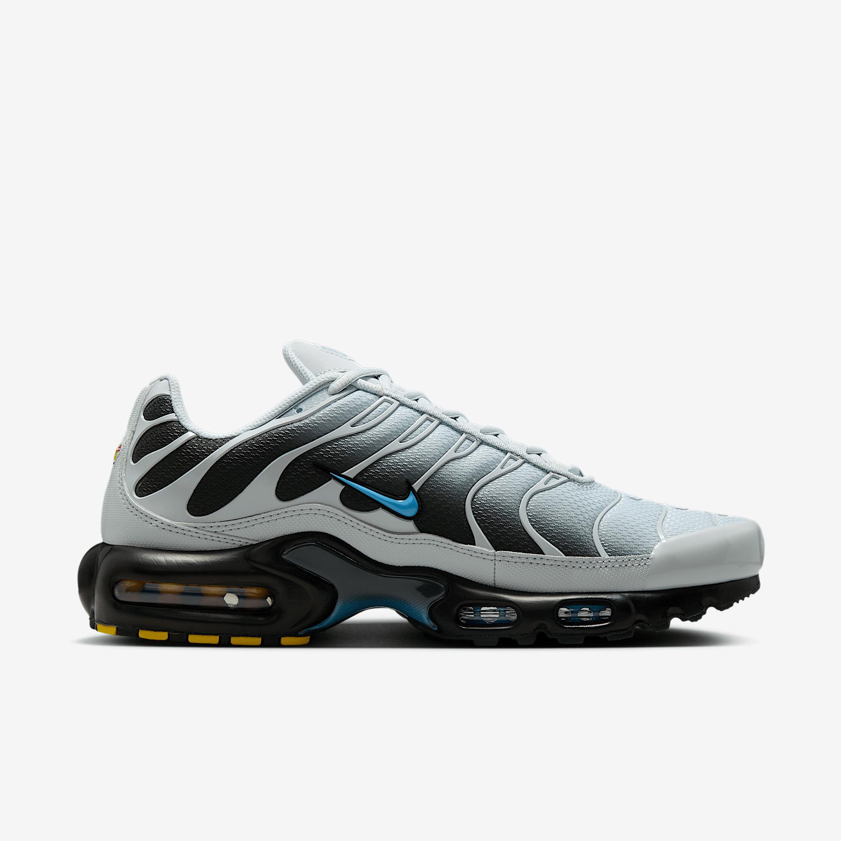 Nike Men's Air Max Plus Shoes Product Image