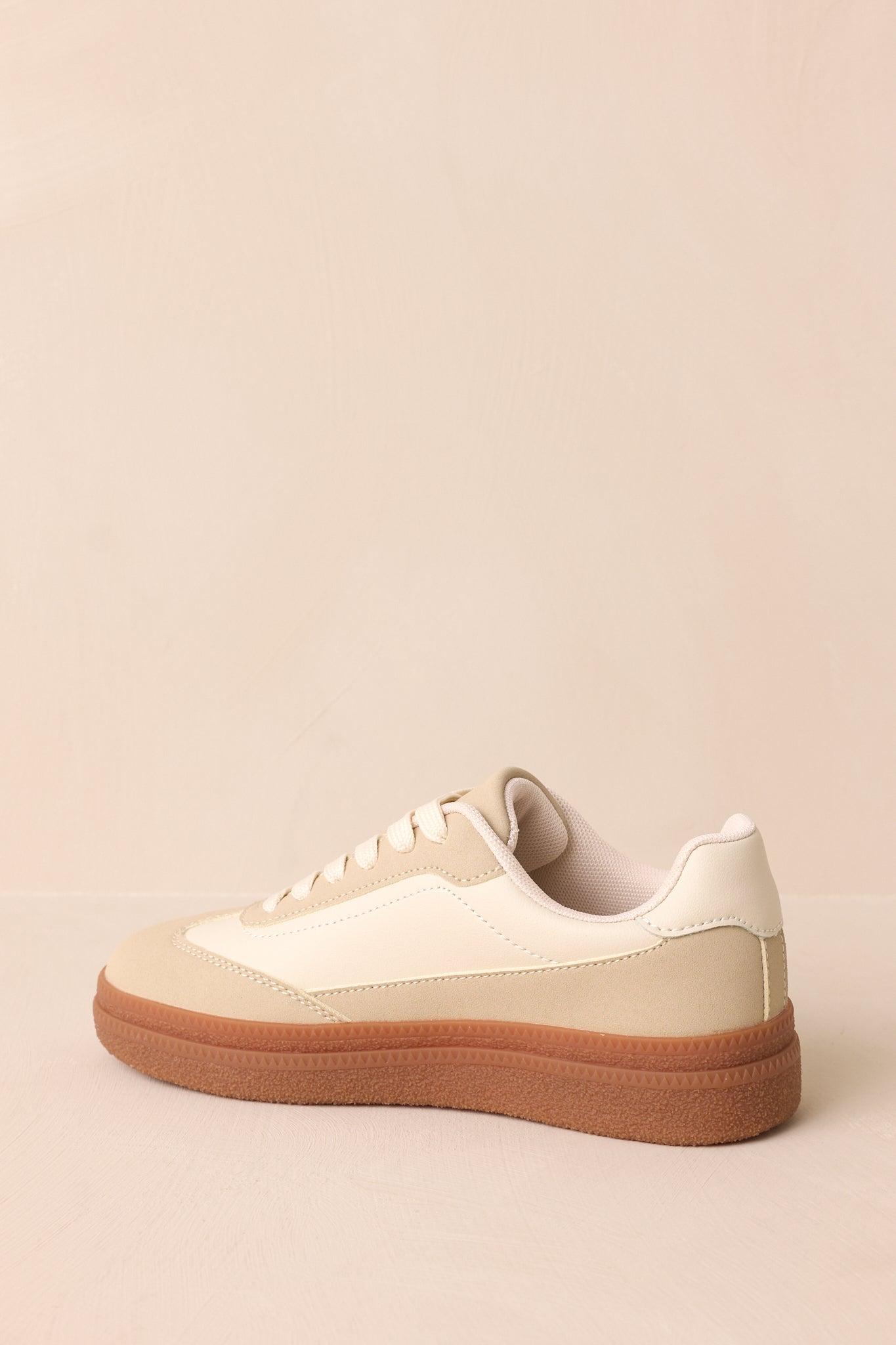 Catching Moments White & Beige Sneaker Product Image
