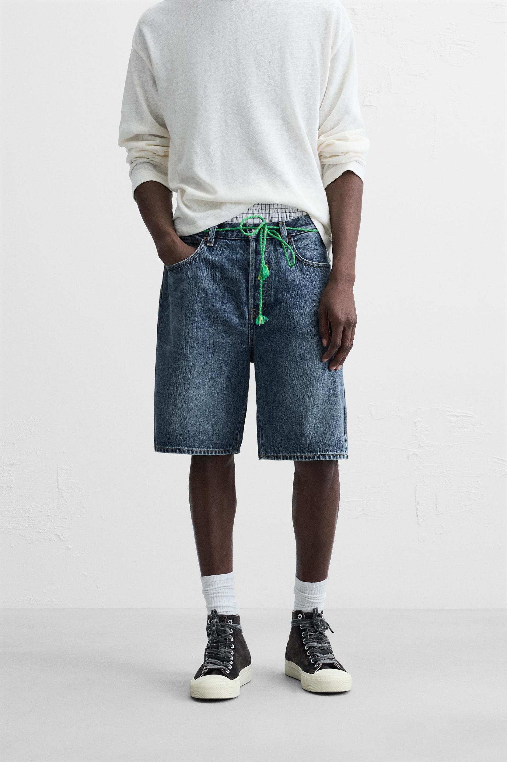 STRAIGHT FIT DENIM SHORTS Product Image
