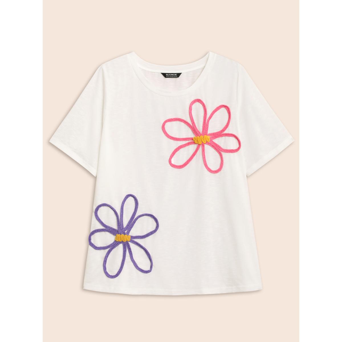 Plus Size Bamboo Textured Floral Embroided T-shirt Originalwhite Women Casual Contrast Natural Flowers Round Neck Everyday T-shirts BloomChic 12/L Product Image