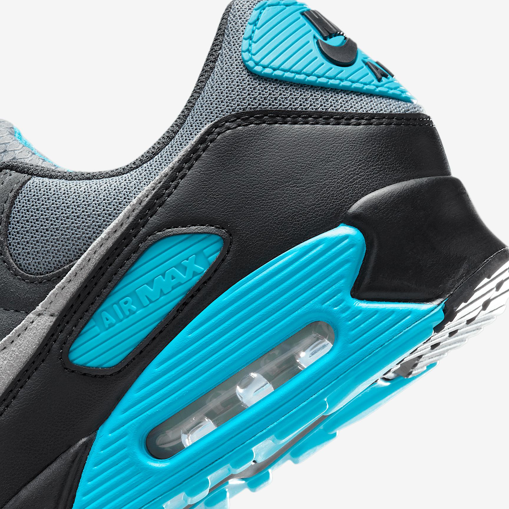 Nike Men's Air Max 90 Shoes Product Image