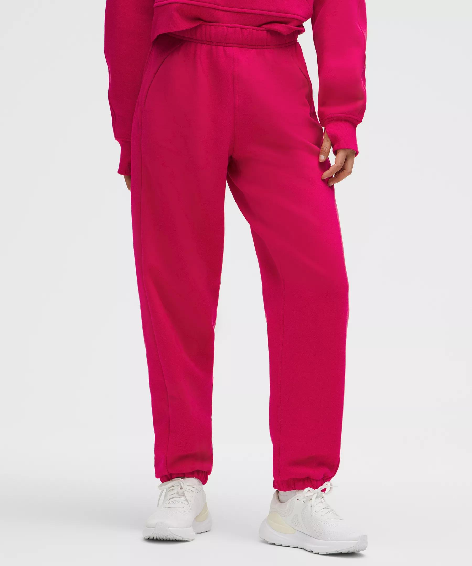 Scuba Mid-Rise Oversized Jogger *Regular Product Image