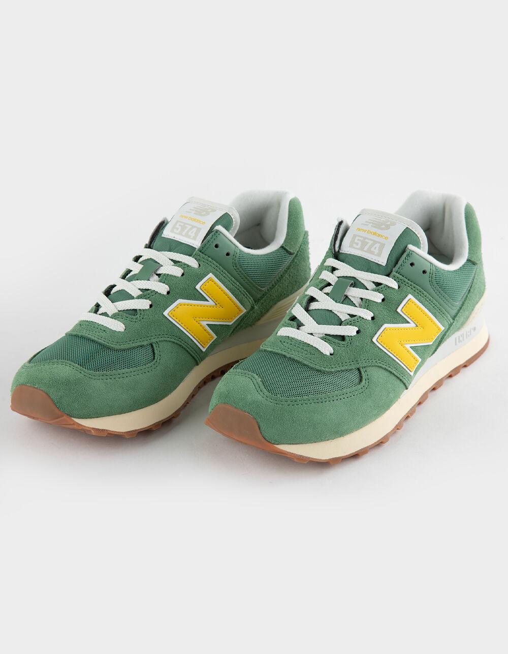 NEW BALANCE 574 Womens Shoes - GREEN Product Image