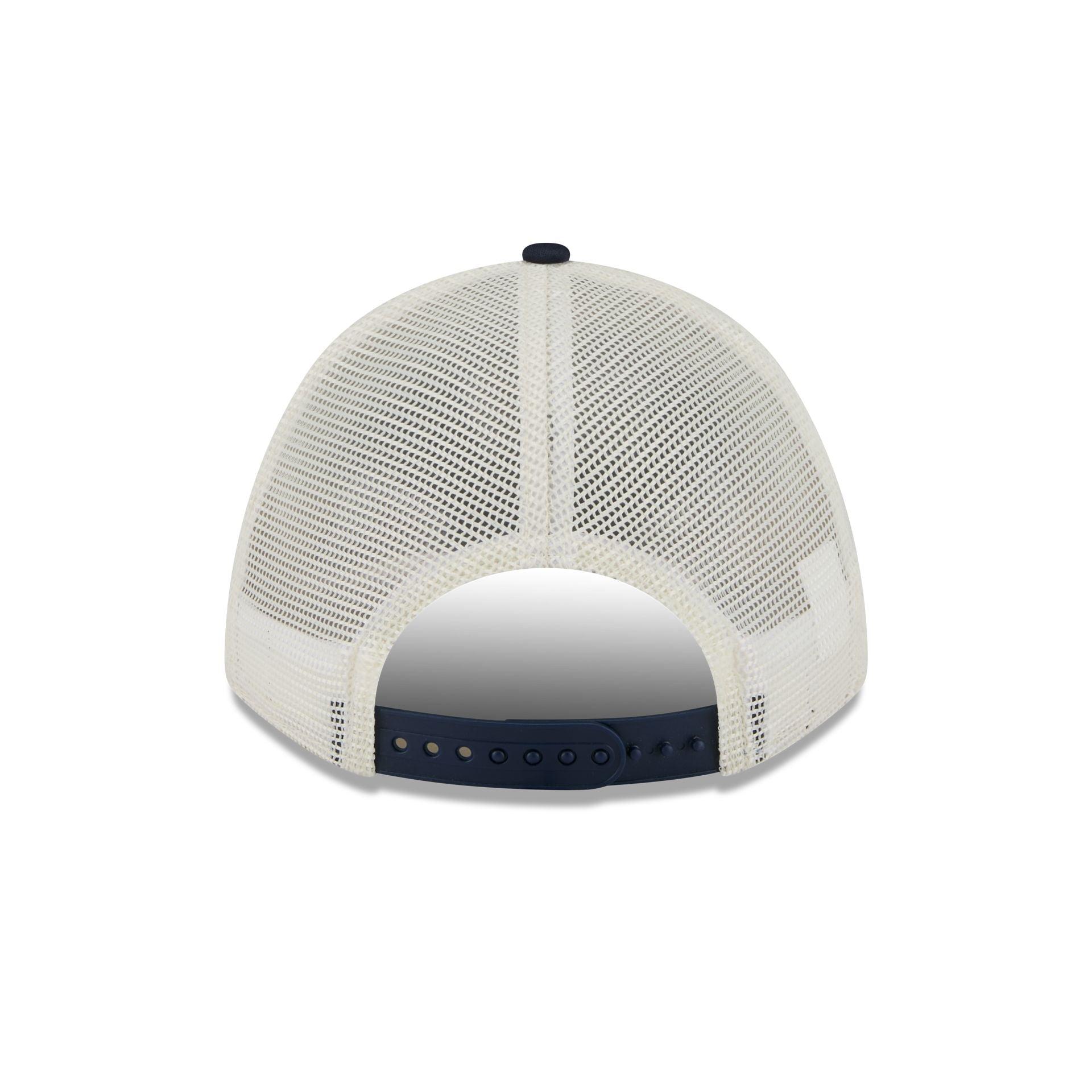 New York Yankees Chrome Arch 9FORTY M-Crown A-Frame Trucker Hat Male Product Image