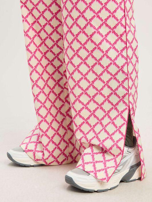 NET LOGO SPLIT PANTS Product Image