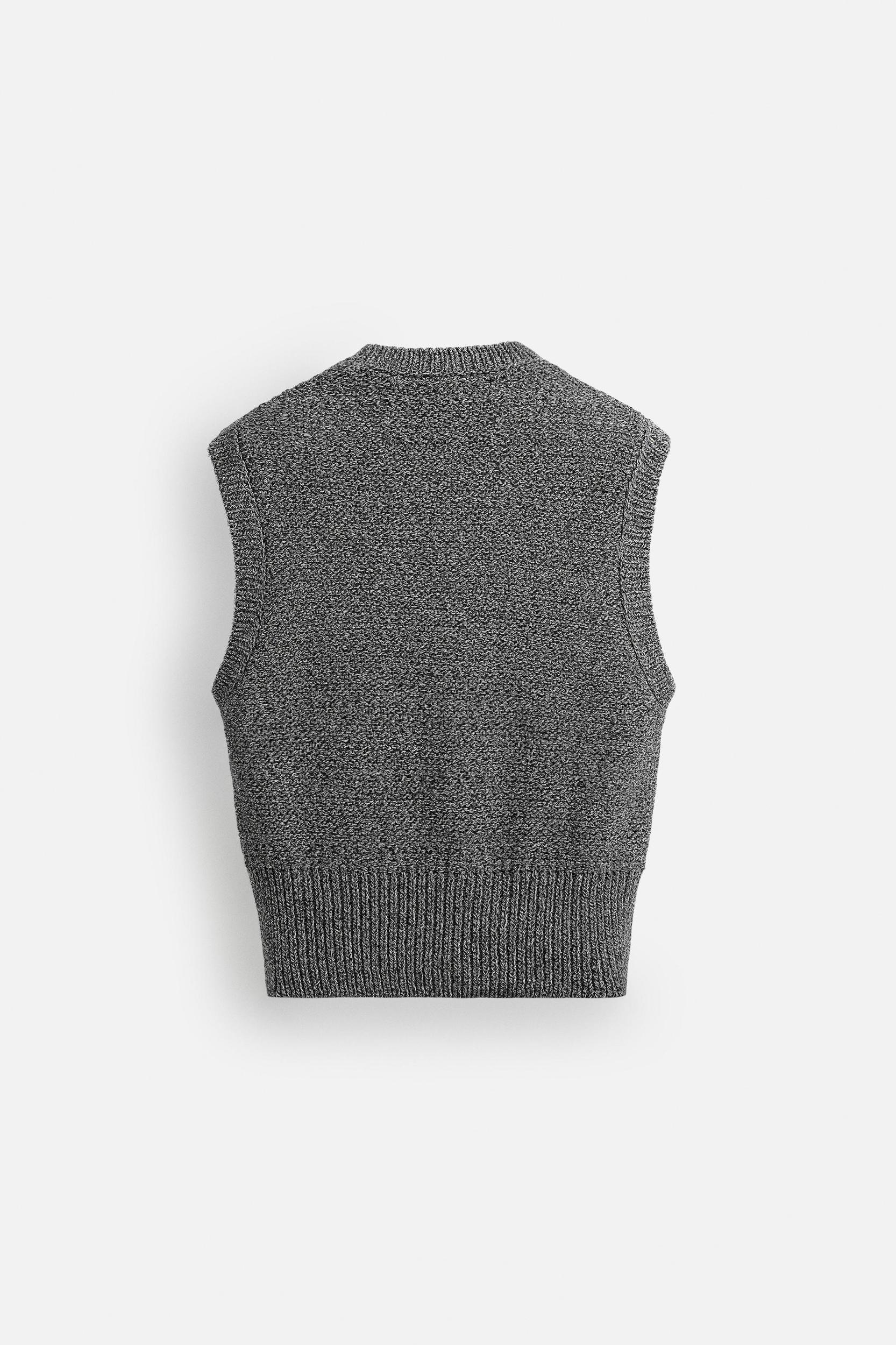RELAXED FIT KNIT VEST Product Image