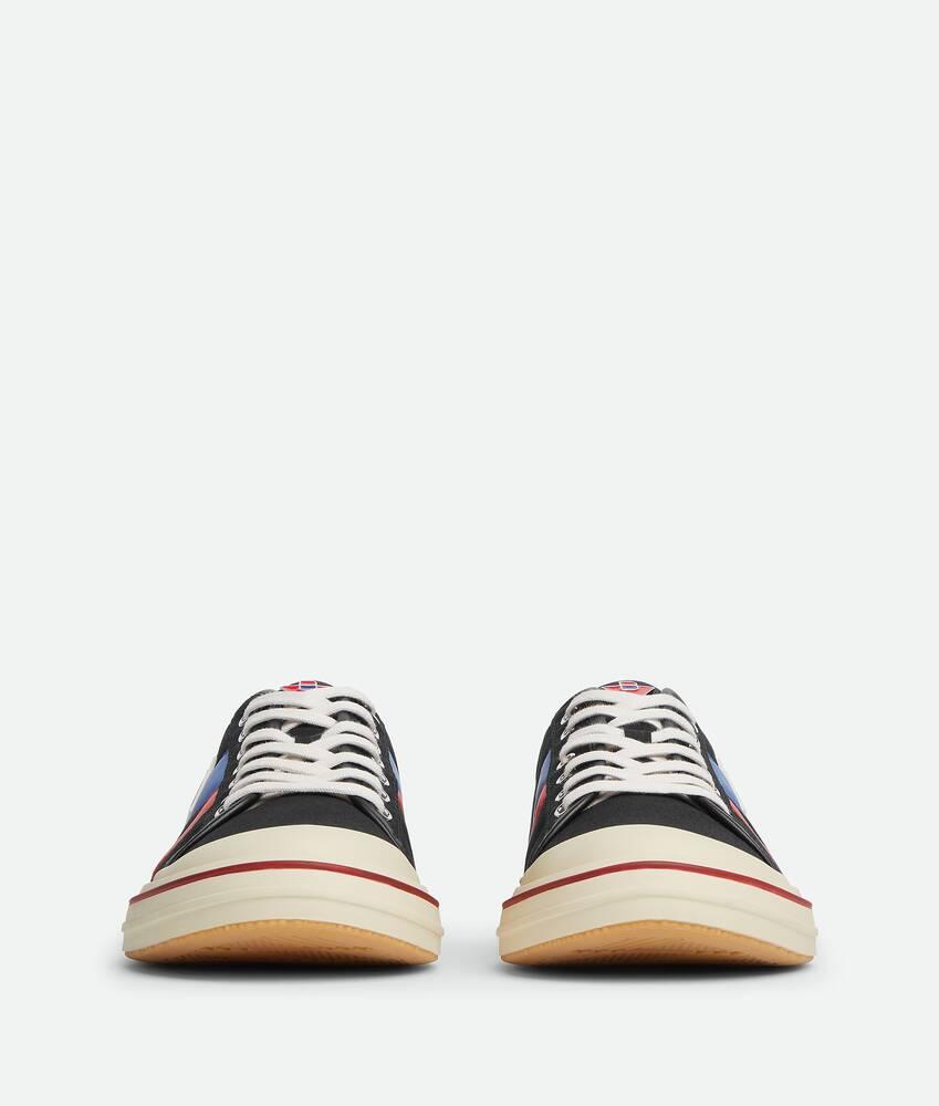 Men's Eliot Sneaker in Black Product Image