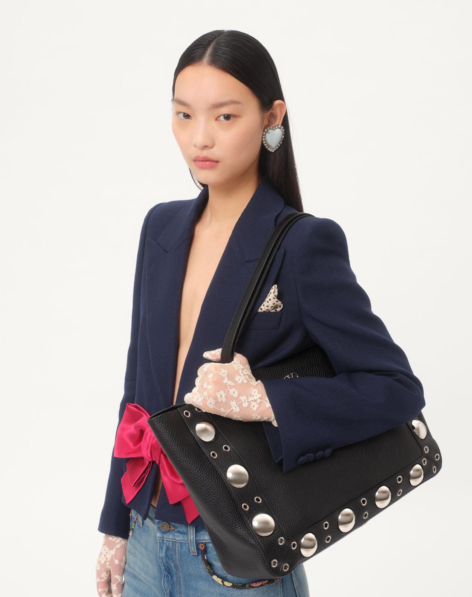 Valentino Garavani Nellcôte Medium Shopping Bag In Grainy Calfskin Product Image