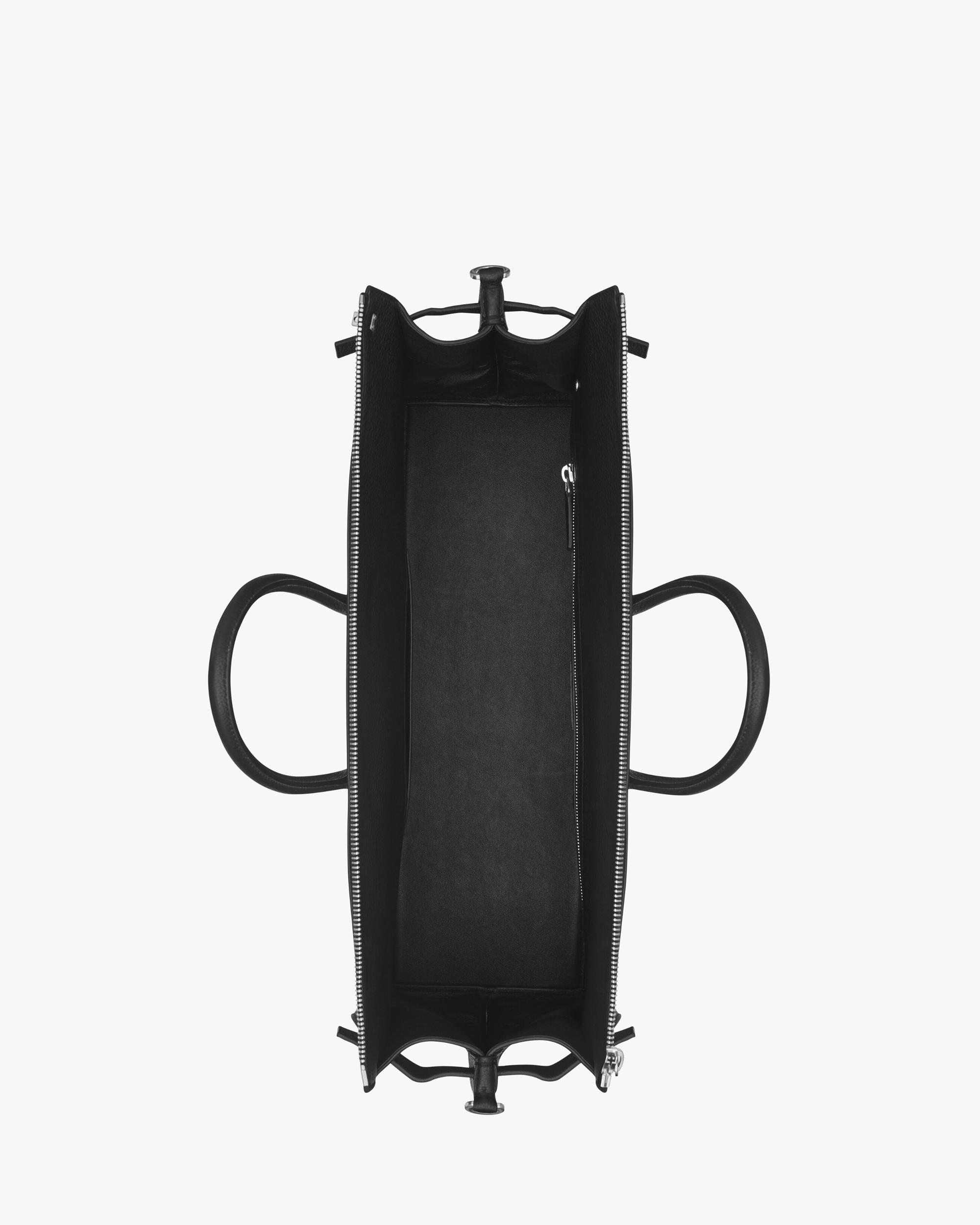 sac de jour 48h duffle bag in grained leather Product Image