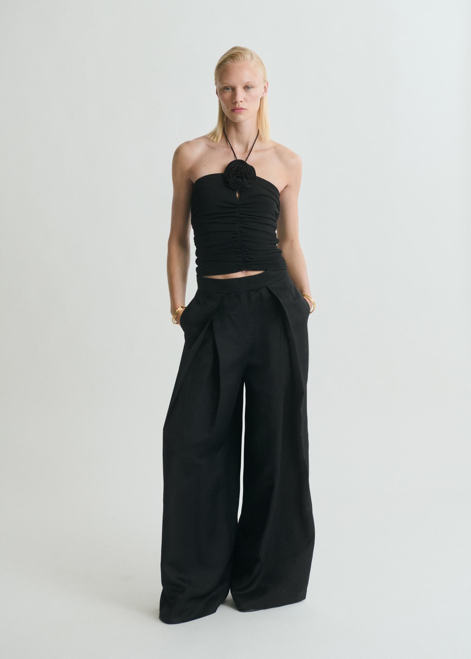 Floral halter top - Women | MANGO USA Product Image