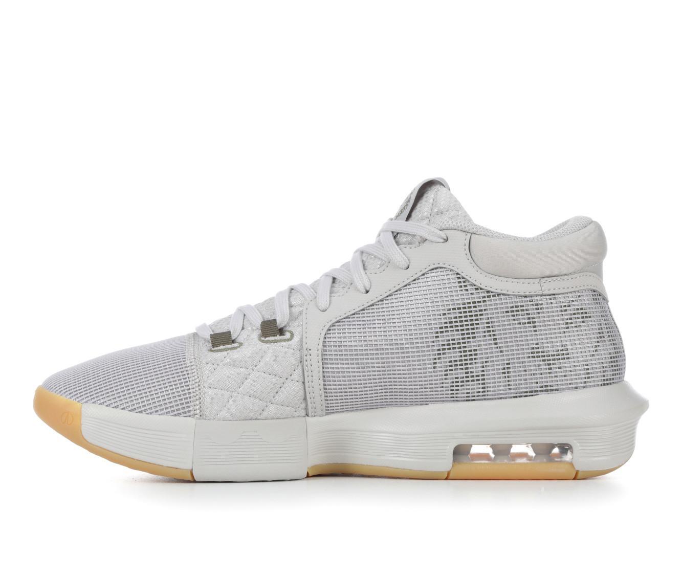 Men's Nike Lebron Witness VIII Basketball Shoes Product Image