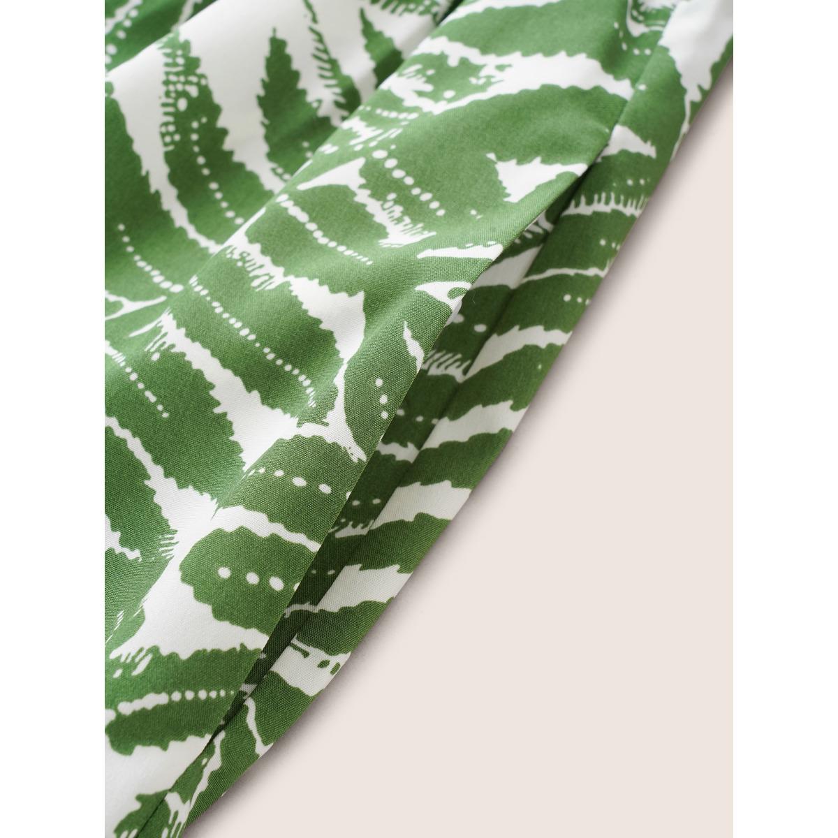 Plus Size Tropical Print Ruffle Cap Sleeve Patchwork Ruffles Dress Moss Women Resort Patchwork Flat collar with V-notch Cap Sleeve Curvy Midi Dress BloomChic 14-16/1X Product Image