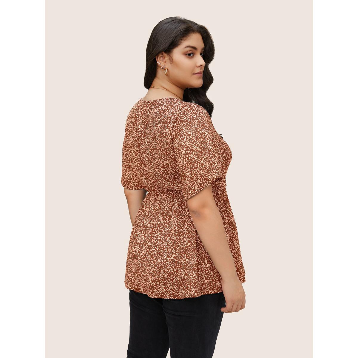 Plus Size OrangeRed Ditsy Floral Shirred Ruffle Sleeve Elastic Waist Blouse Women Elegant Short sleeve V-neck Everyday Blouses BloomChic 26/4X Product Image