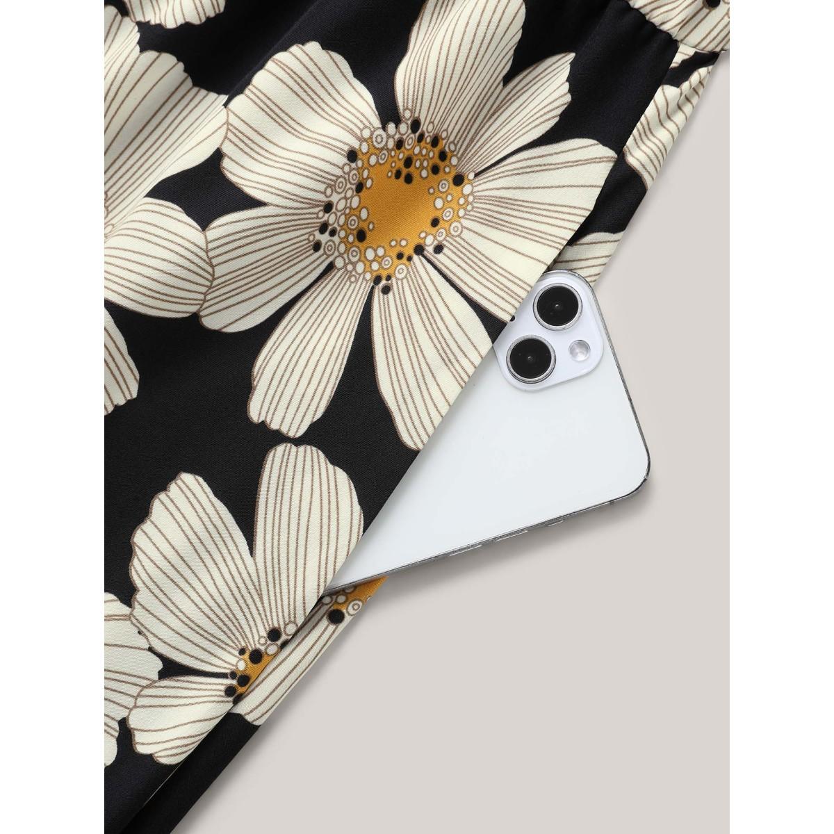 Plus Size Large Floral Print Notched Collar Midi Dress Black Women Notched collar Short sleeve Curvy BloomChic 10/M Product Image