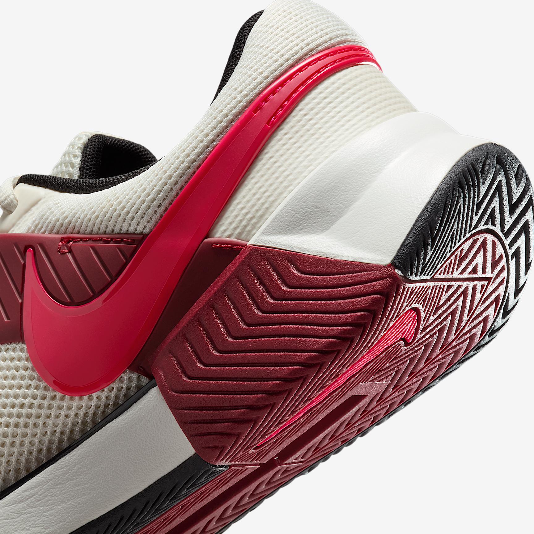 Nike Women's Zoom GP Challenge 1 Hard Court Tennis Shoes Product Image