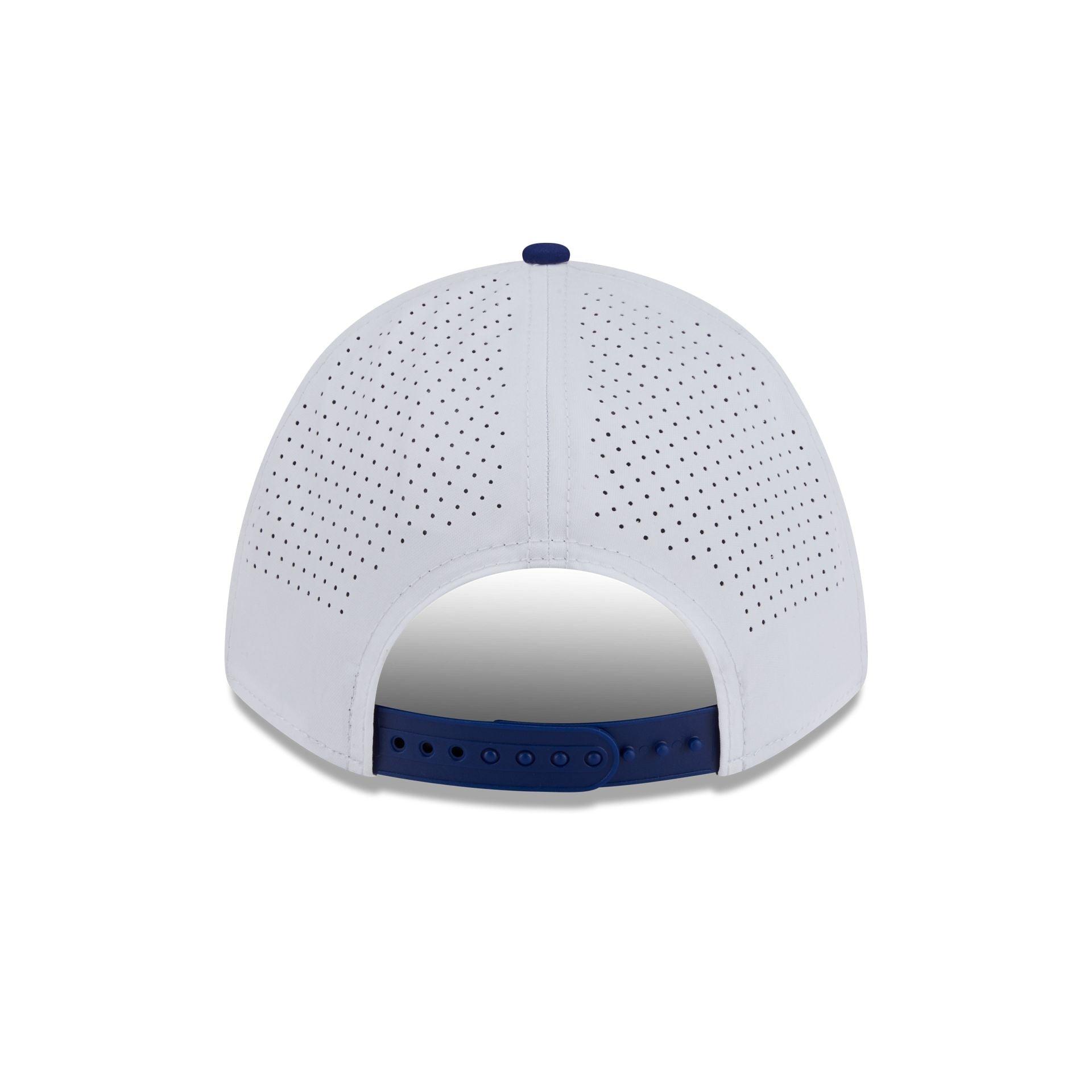 Smash GC White 9FORTY M-Crown Trucker Hat Male Product Image