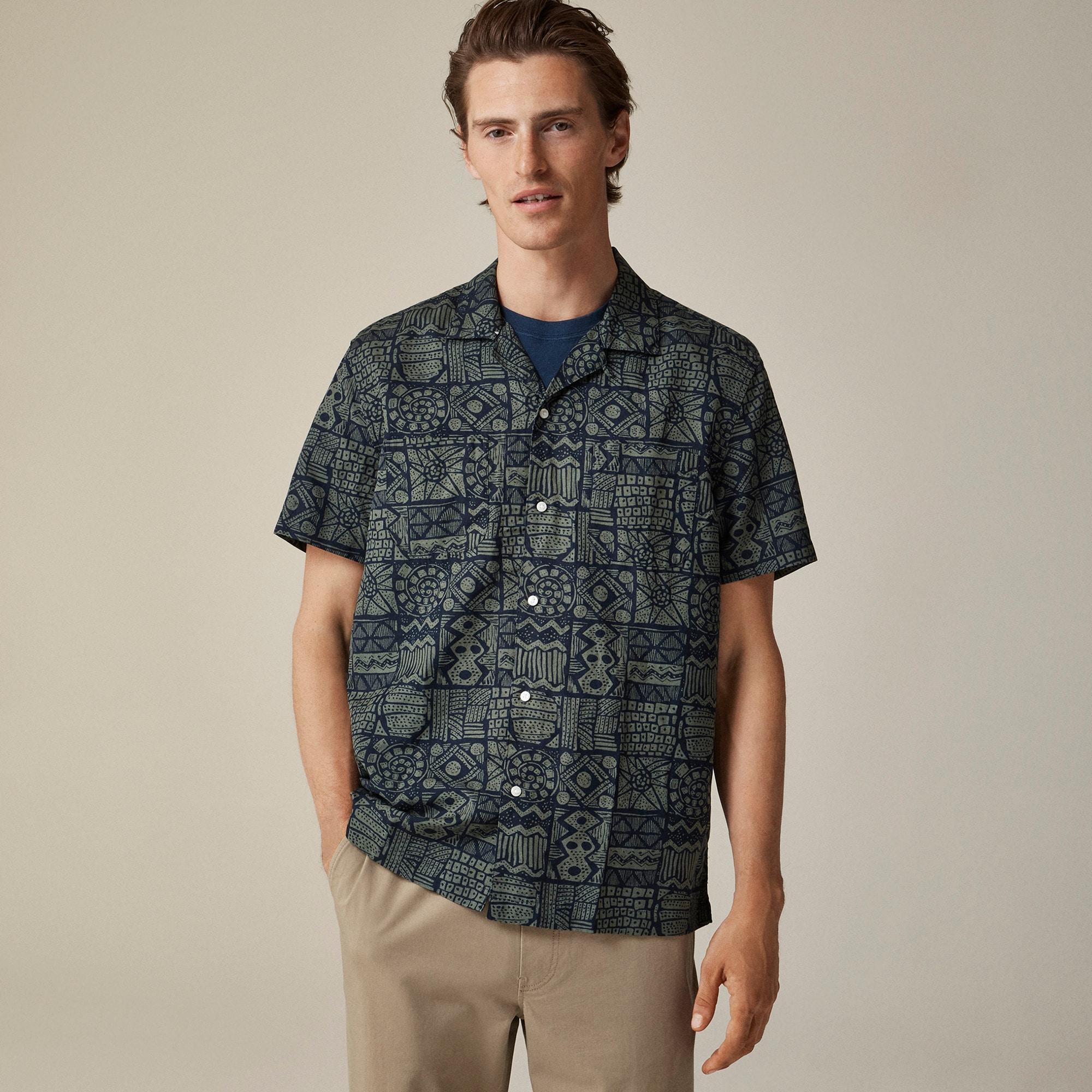 Short-sleeve slub cotton-linen blend camp-collar shirt in print Product Image