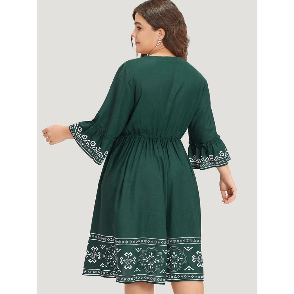 Plus Size Bandana Print Knot Neck Frill Trim Bell Sleeve Dress DarkGreen Women Vacation Cross straps Notched collar Half Sleeve Curvy Midi Dress BloomChic 28/5X Product Image