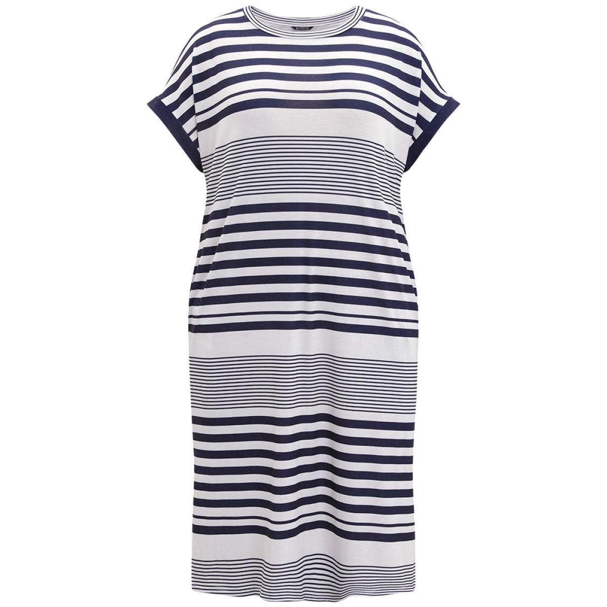 Plus Size Striped Print Dolman Sleeve Split Hem Pocket Dress Blue Women Casual Pocket Round Neck Short sleeve Curvy Midi Dress BloomChic 30/6X Product Image