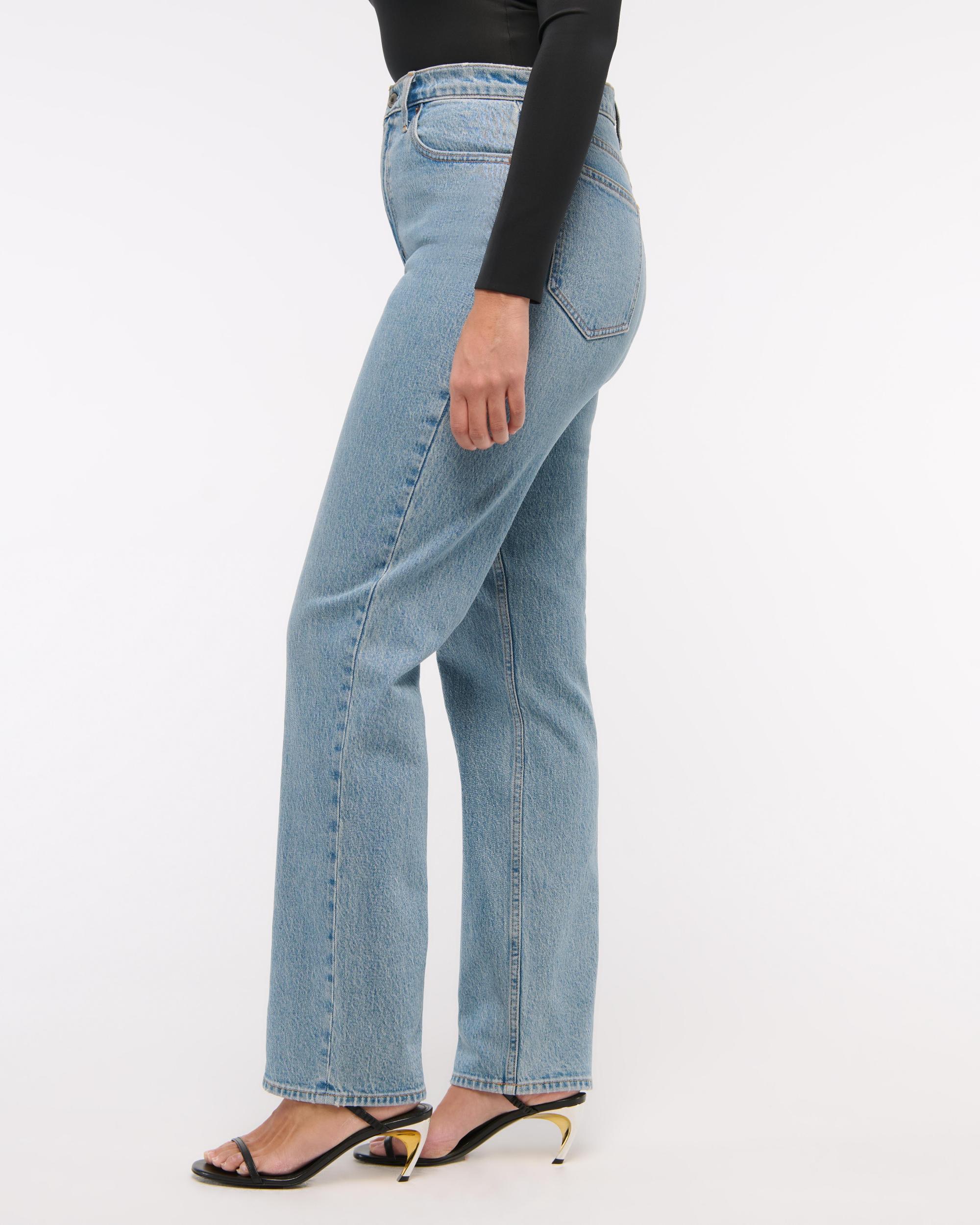 Curve Love Ultra High Rise 90s Straight Jean Product Image