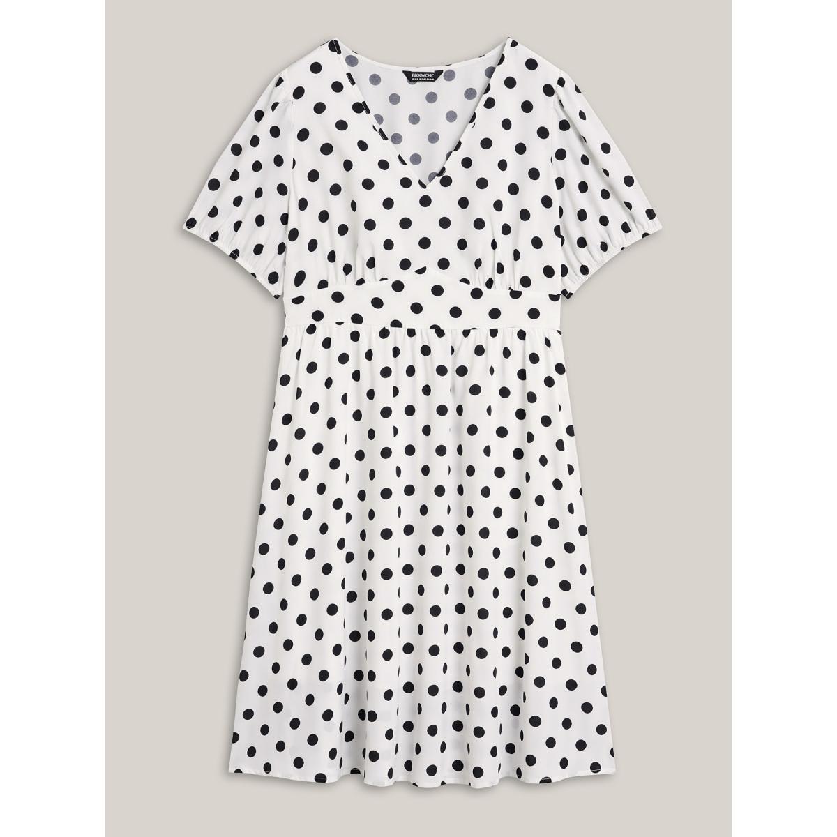 Plus Size Polka Dot Print Pockets Midi Dress Originalwhite Women V-neck Short sleeve Curvy BloomChic 14-16/1X Product Image
