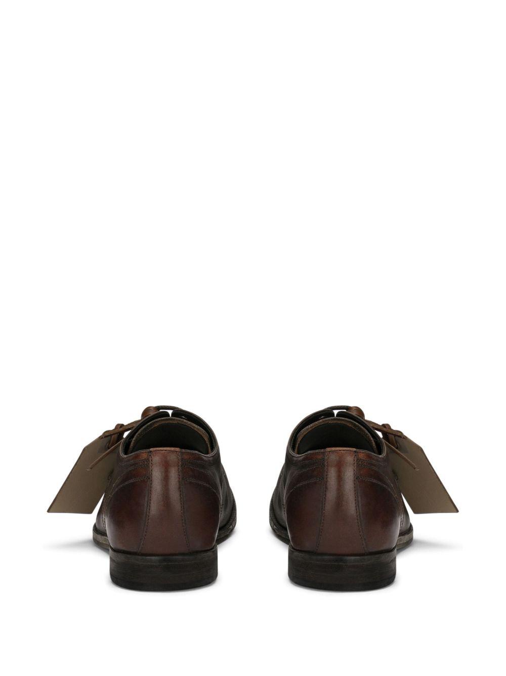 logo-tag leather derby shoes Product Image