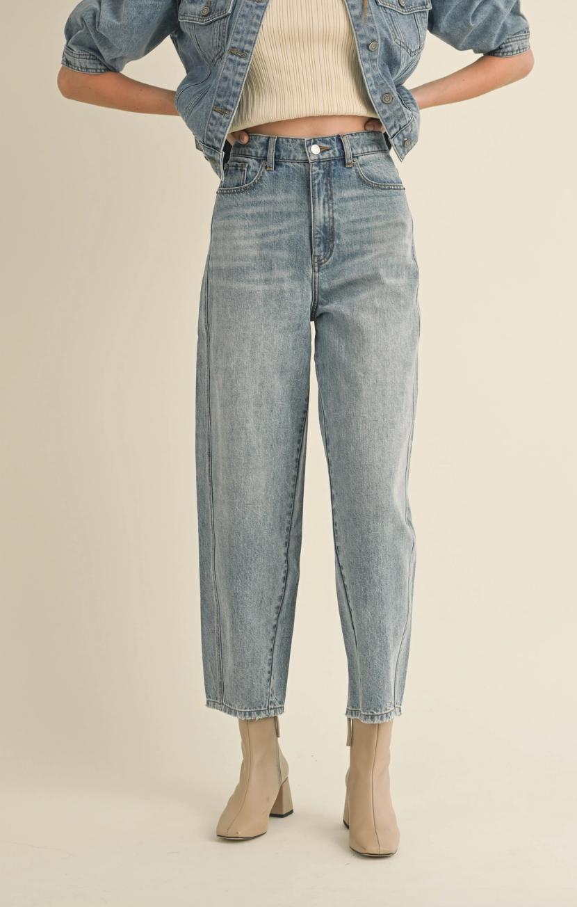 Muse Barrel Denim Pants Product Image