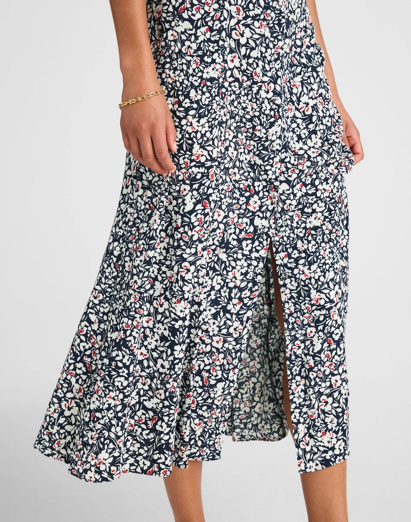 Button-Front Flutter-Sleeve Midi Dress in Floral Product Image