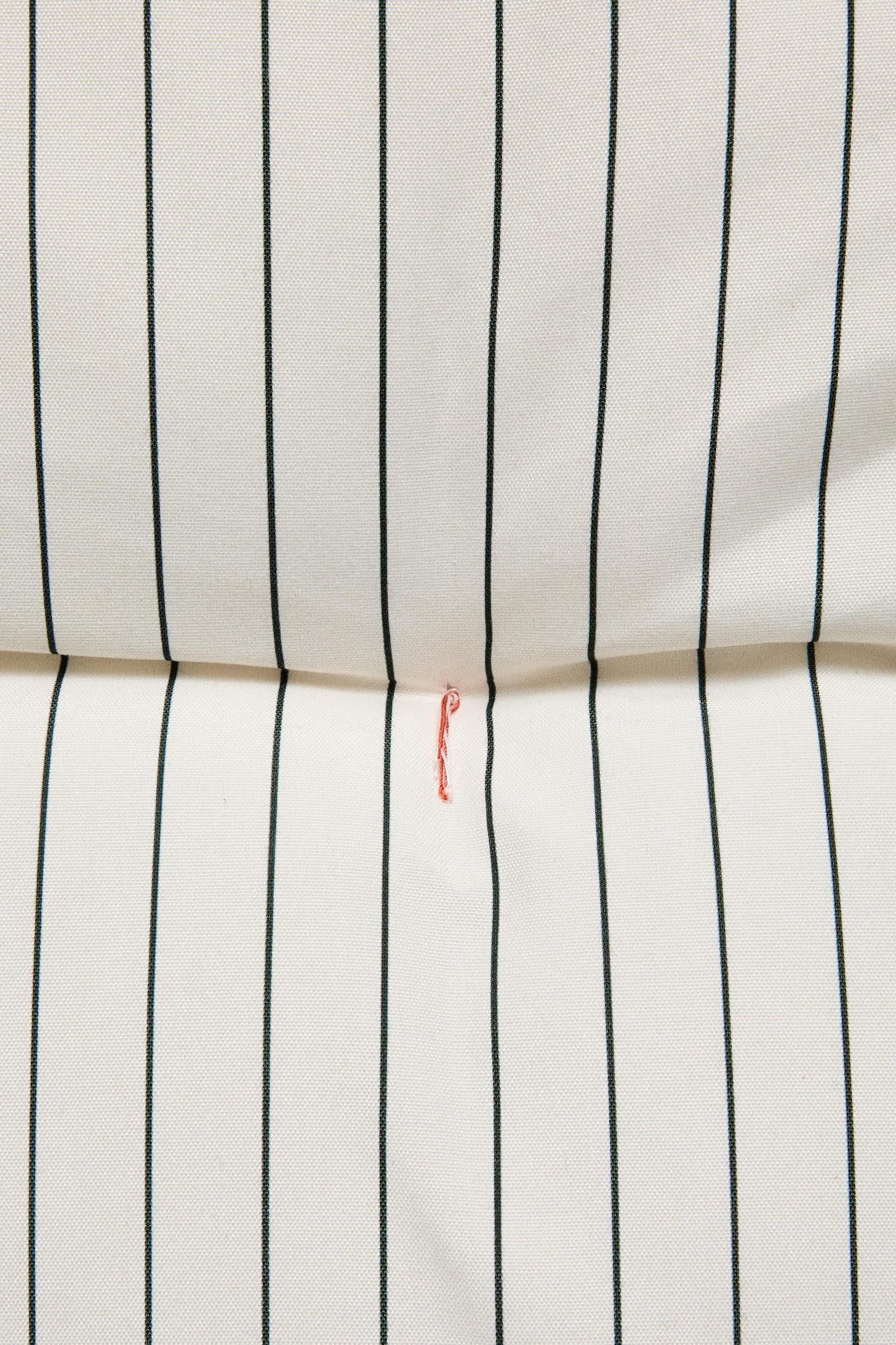 STRIPED OUTDOOR LOUNGER TOPPER Product Image