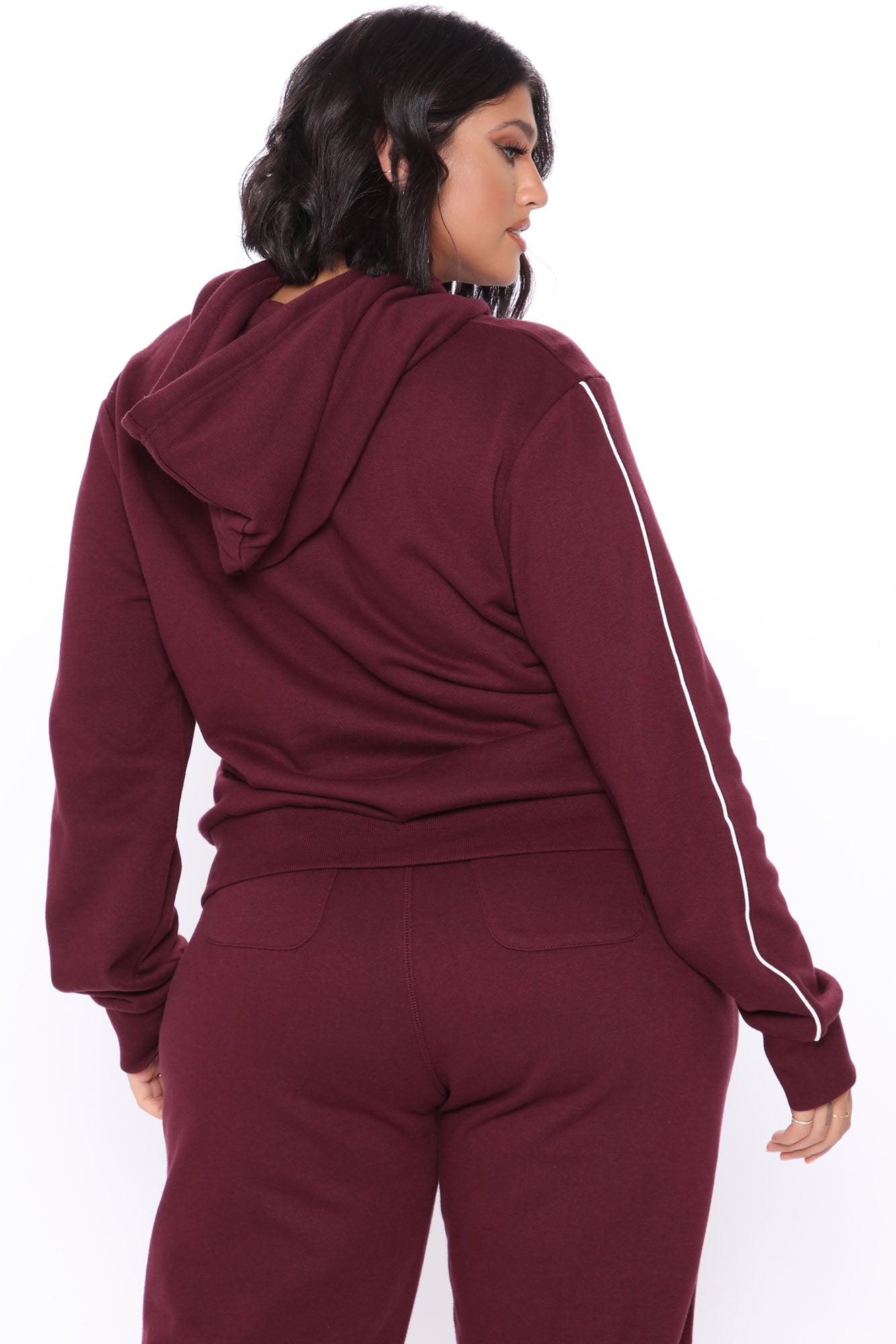 Tennis And Chill Fleece Pullover Hoodie - Burgundy Product Image