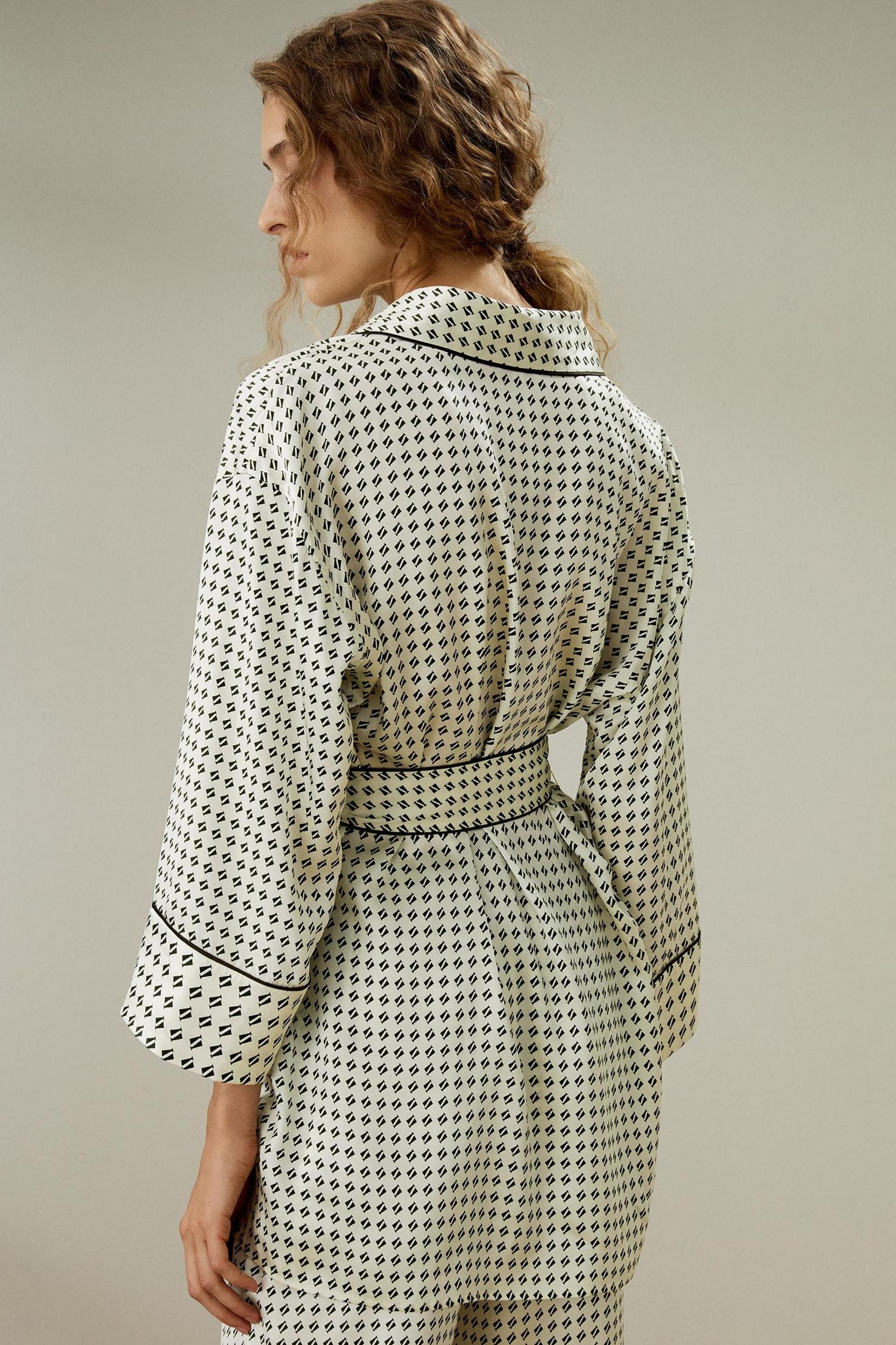 Pena Robe With Pants Product Image