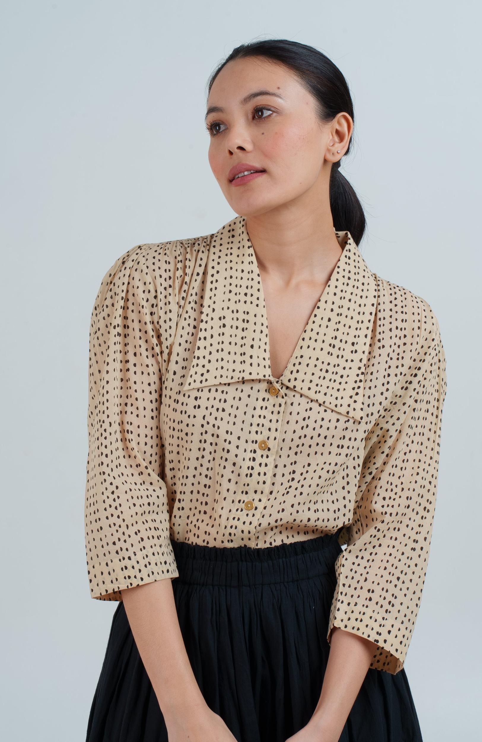 The Tiny-Dotted Shirt Product Image