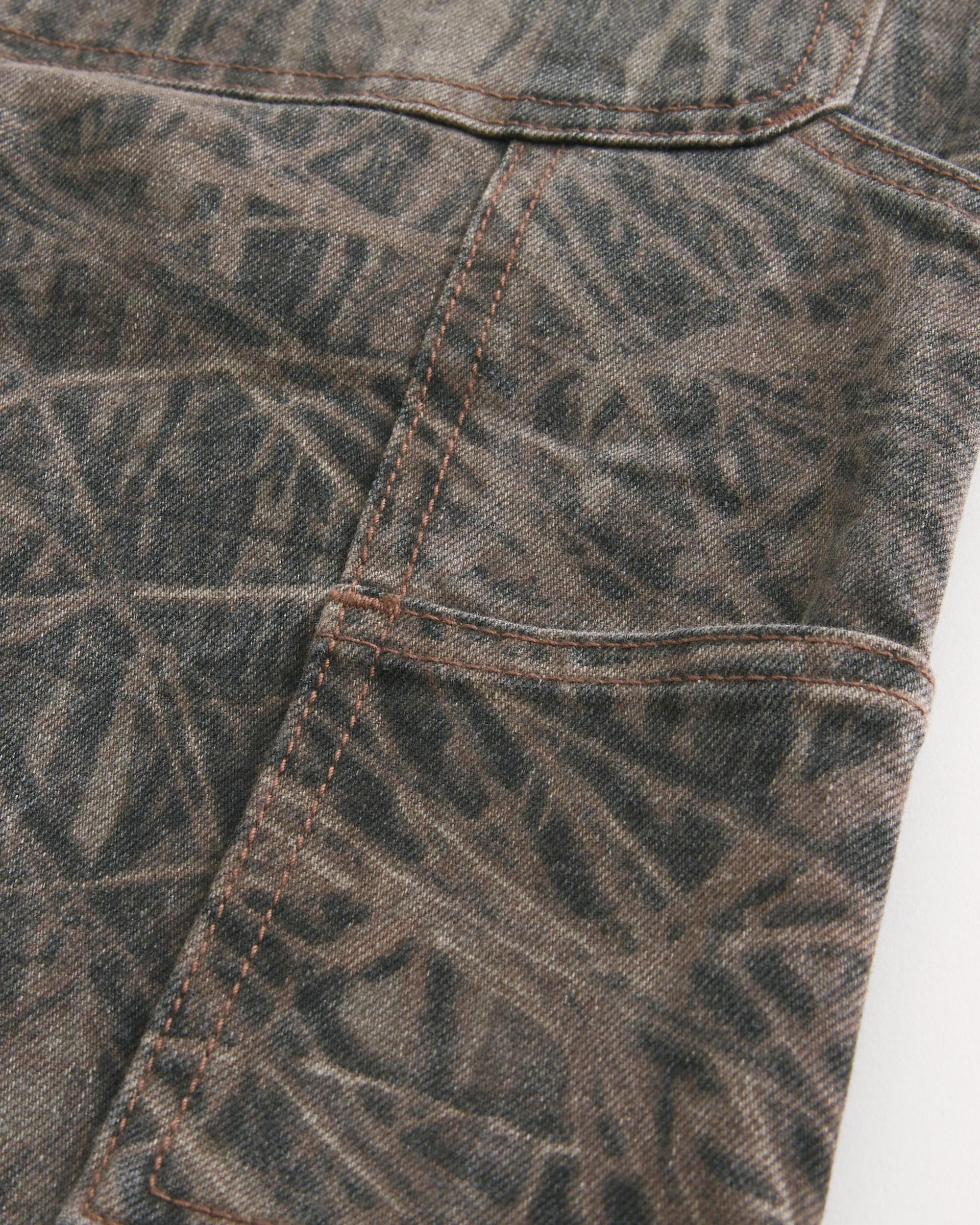 Camo Baggy Painter Jeans Product Image