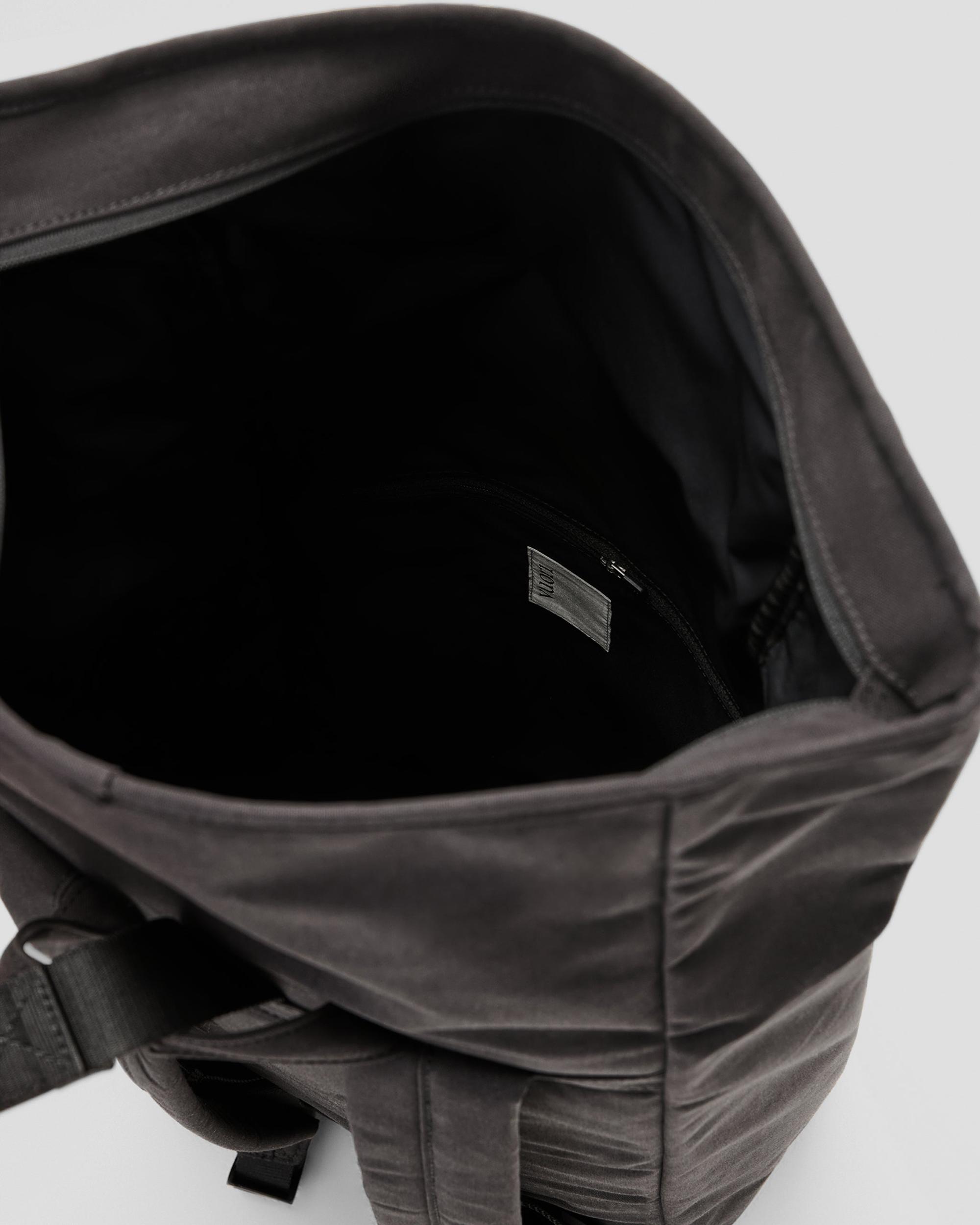 Vuori Backpack Product Image