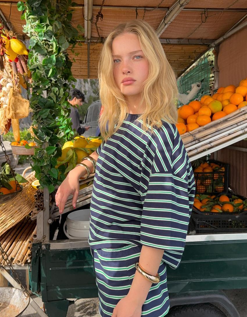 Boxy short sleeve T-shirt Product Image