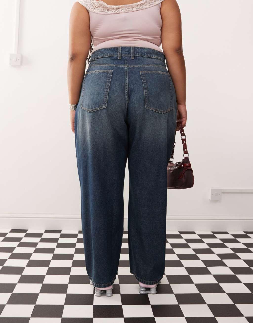 COLLUSION X001 Plus antifit jeans in dirty wash Product Image