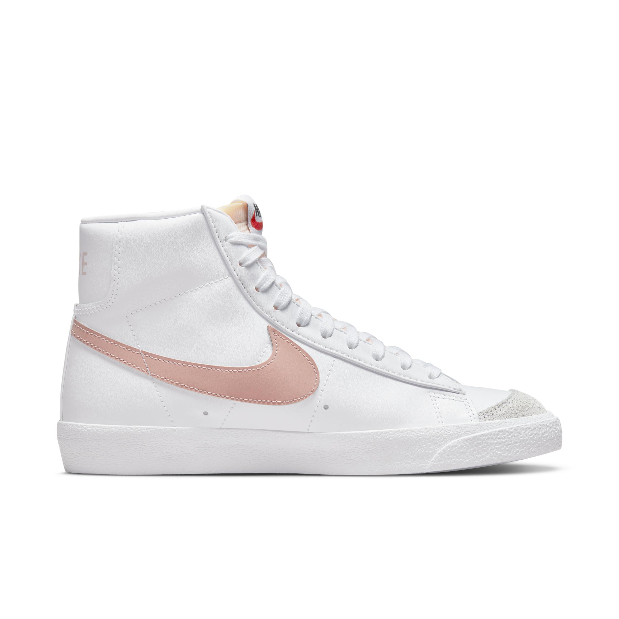 Nike Womens Blazer Mid 77 Shoes | CZ1055-118 Product Image