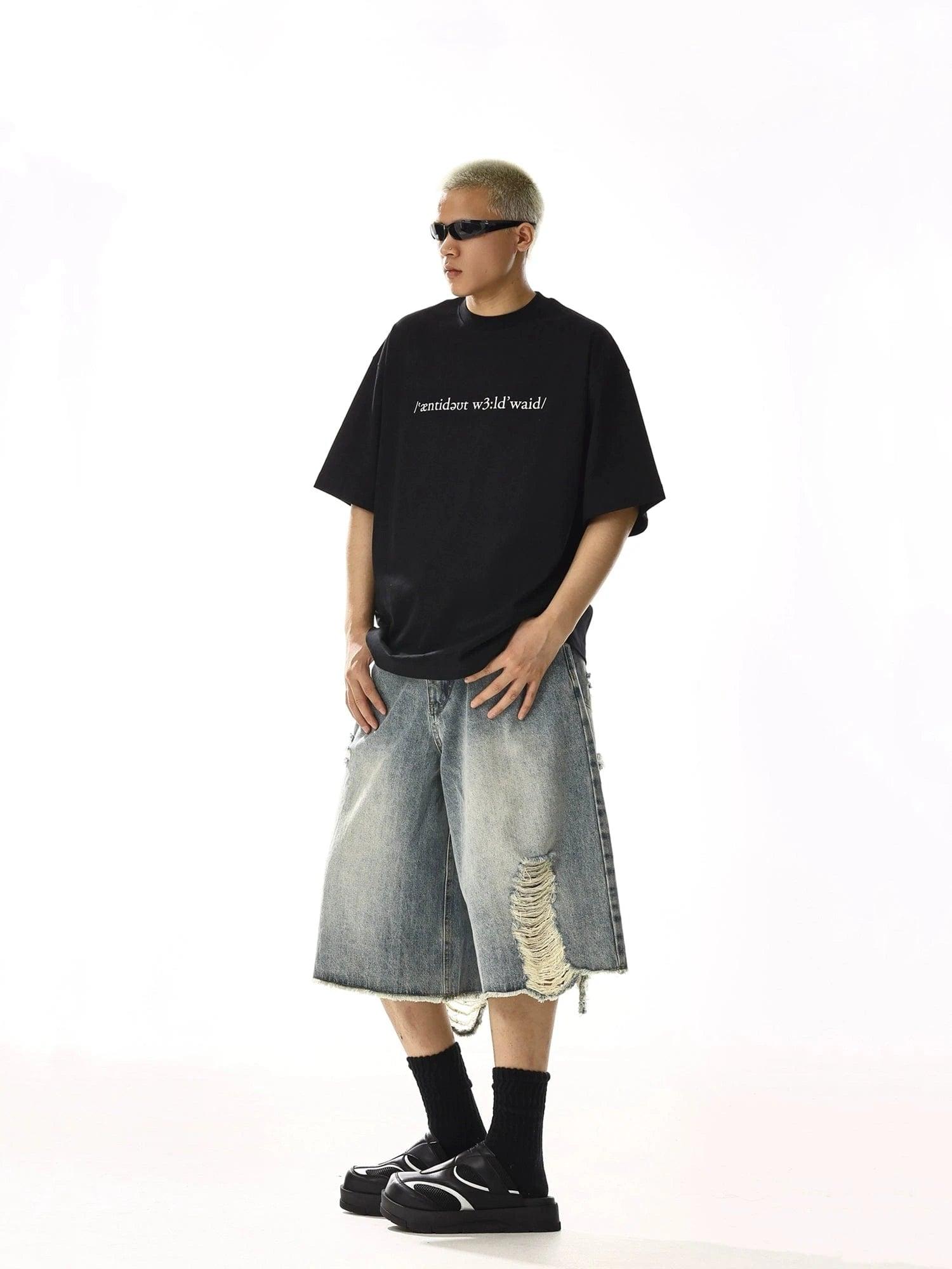 RT No. 13040 BLUE DISTRESSED DENIM SHORTS Product Image